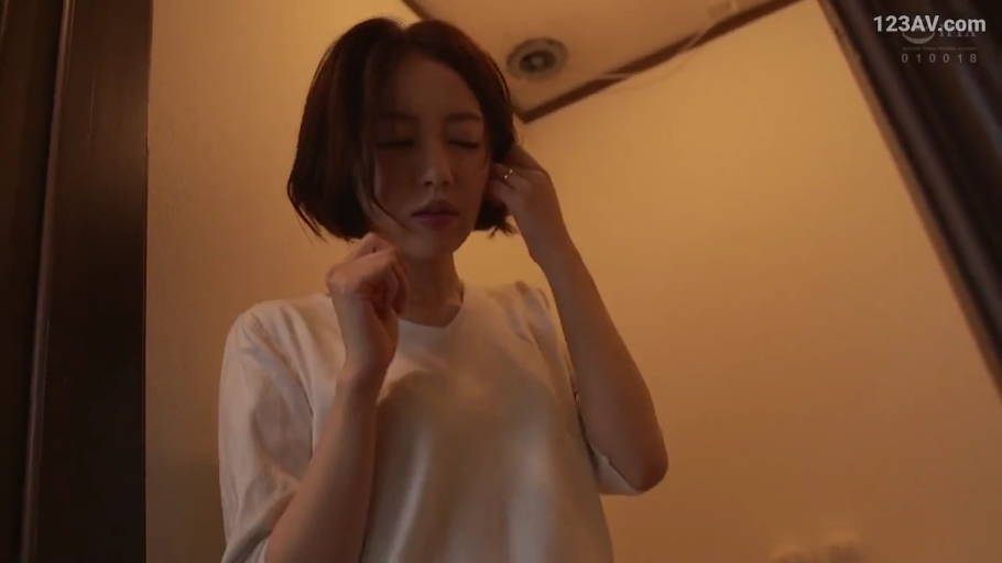 陶醉 · 全景 · 床 · 客厅 · 多人 · 群交 · 水手服 · 混战