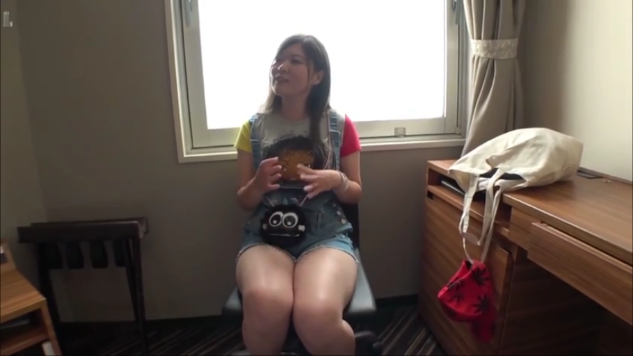 封面拼图 · 全景 · 空姐制服 · 跪姿 · 各种性行为拼图 · 挑逗 · 床 · 丝袜癖