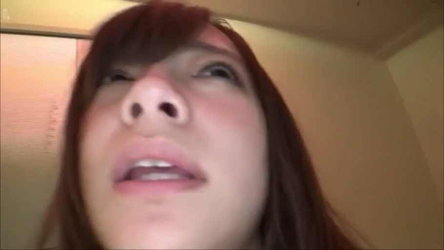 室内 · 迷离 · 第一人称视角 · 特写 · 凝视 · 仰视