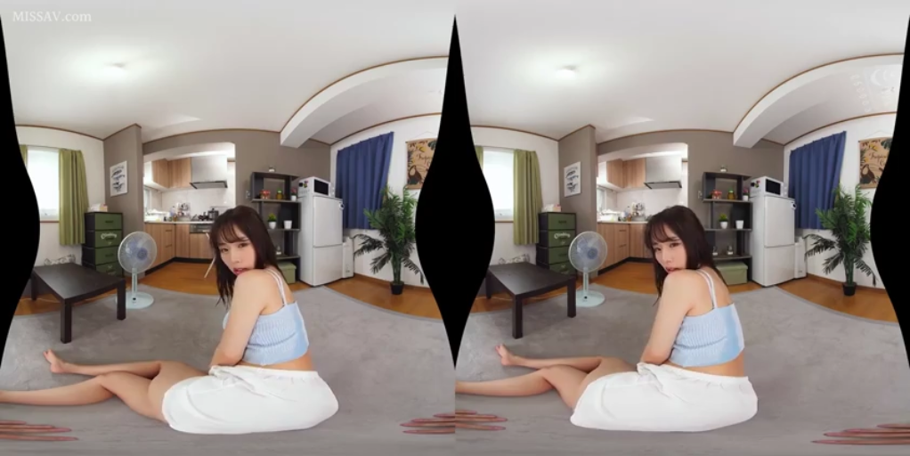 坐姿 · 全身 · 客厅 · 诱惑 · 凝视 · 家具 · 吊带衫 · VR