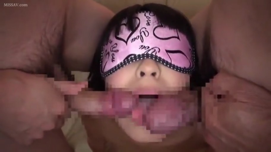 室内 · 脸部特写 · 全裸 · 口交 · 眼罩 · 有码 · 躺姿 · 张嘴