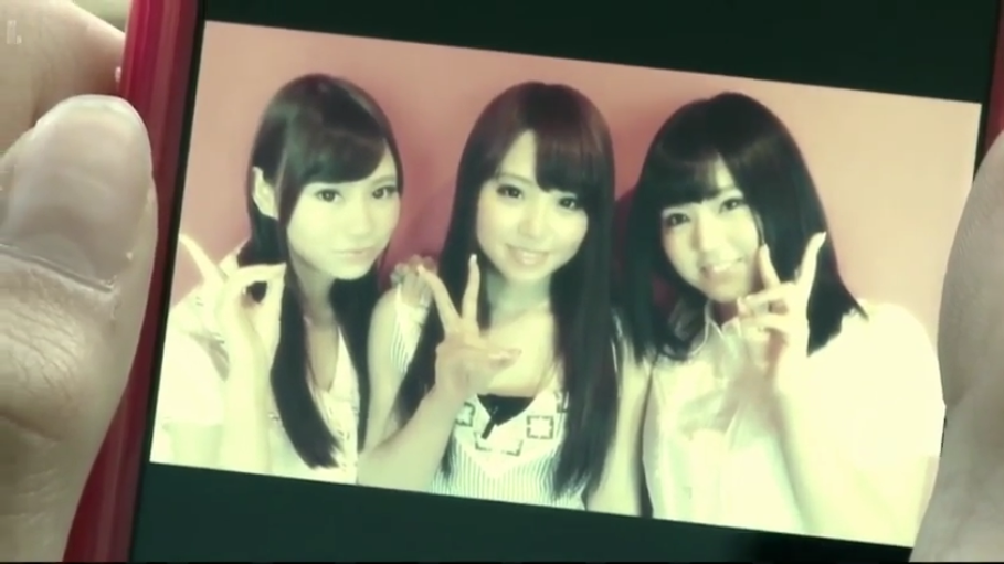 室内 · 中景 · 休闲白衣