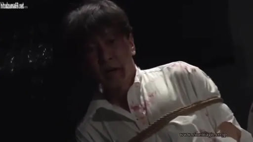 室內 · 面部 · 側身 · 耳環 · 痛苦 · 流泪 · 婚纱