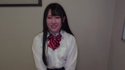 全身 · 教室 · 站姿 · 微笑 · 课桌 · 体操服 · 撩人 · 青春