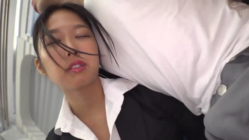 室内 · 面部 · 黑色西装 · 职场OL · 躺姿 · 高潮反应 · 闭眼流涎