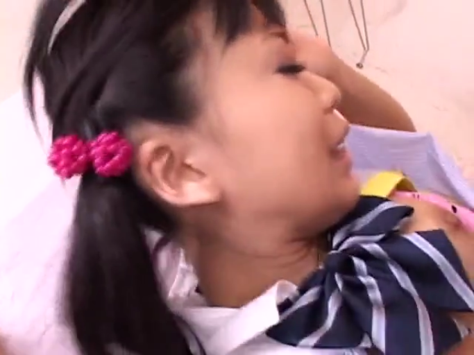 全身 · 卧室 · 马赛克 · 享受 · 女上位 · 被褥 · 女方全裸男方白衣 · 吸乳