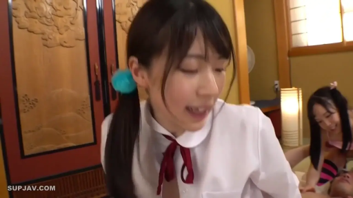 俯身 · 脸部 · 和室 · 迷離 · 性行为 · 多人 · 学生装