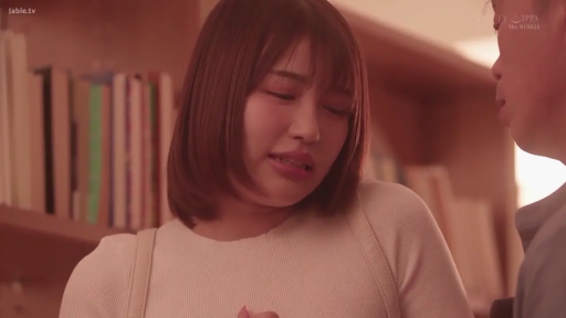 站立 · 打码 · 下半身特写 · 书架 · 牛仔短裙 · 书店 · 私处抚摸