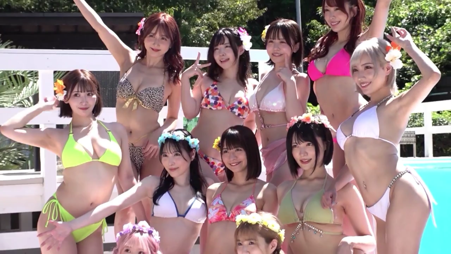 比基尼 · Outdoor · 群像