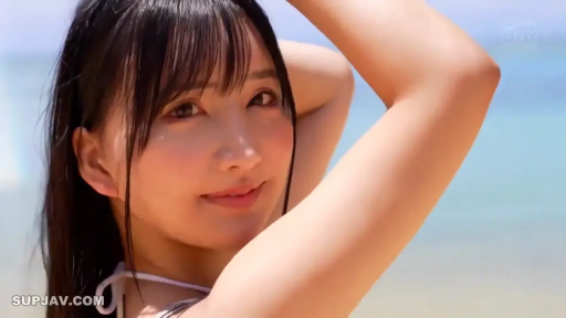 脸部特写 · 比基尼 · 微笑 · 对视 · 长发 · 海边 · 抬起双臂