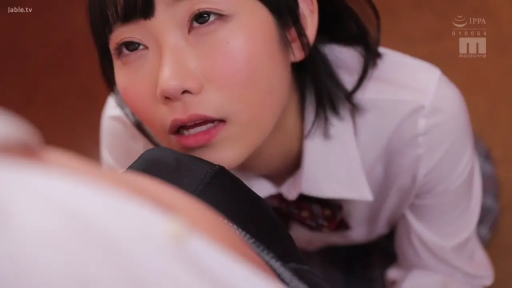 室内 · 俯身 · 脸部特写 · 口交 · 迷离 · 成人内容 · JK制服