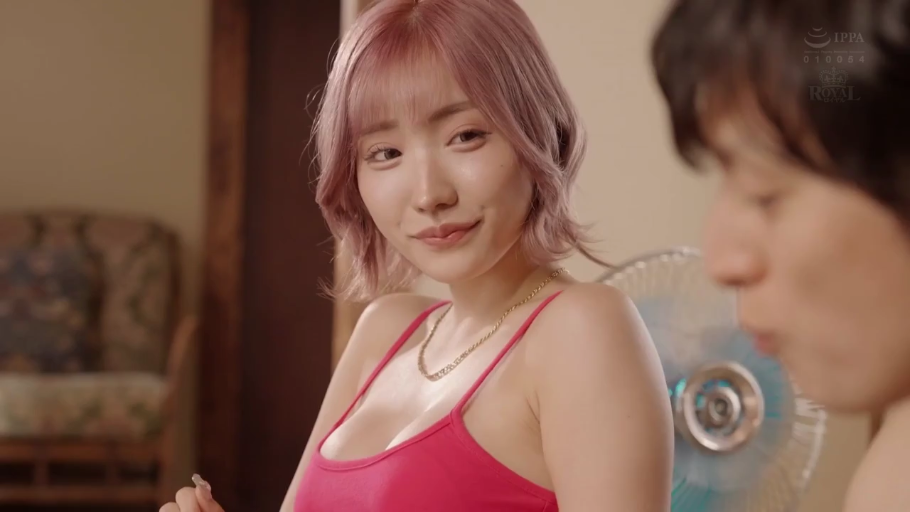 Sitting Posture · Breast close-up · 挑逗 · 粉色吊带背心 · 眼神交流 · 粉色短发 · 居室房间 · 蓝色电风扇