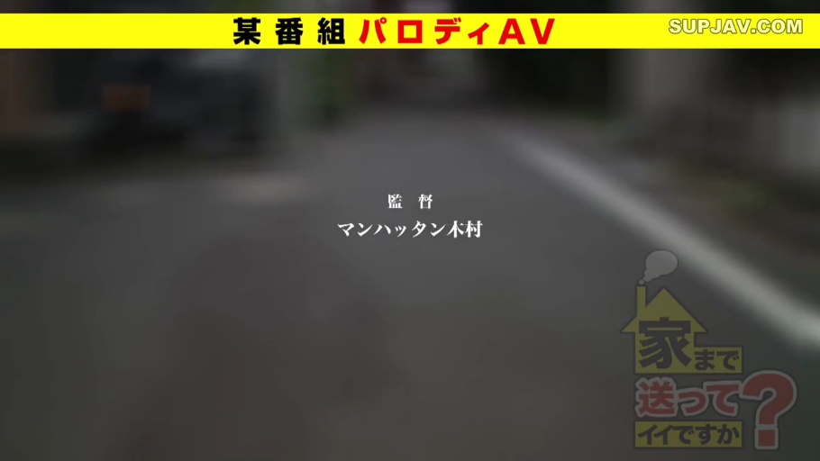 室内 · 胸部 · 沉思 · 白色短袖 · 半裸 · 抬手 · 撩衣露乳