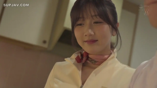 室内 · 脸部特写 · 站立 · 水杯 · 丝巾 · 使用滴管投药 · 阴险诡秘 · 痴女剧情