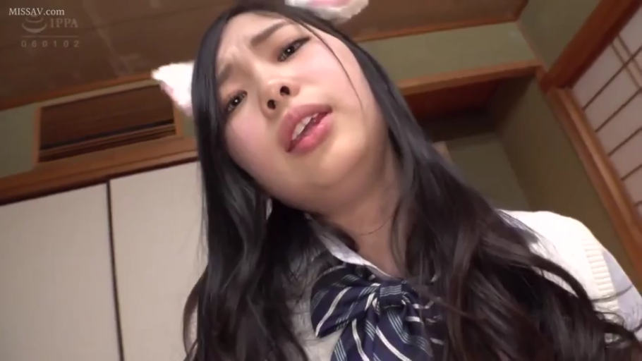 俯身 · 脸部 · 和室 · 喘息 · 学生制服 · 注视 · 仰拍 · 猫耳发箍