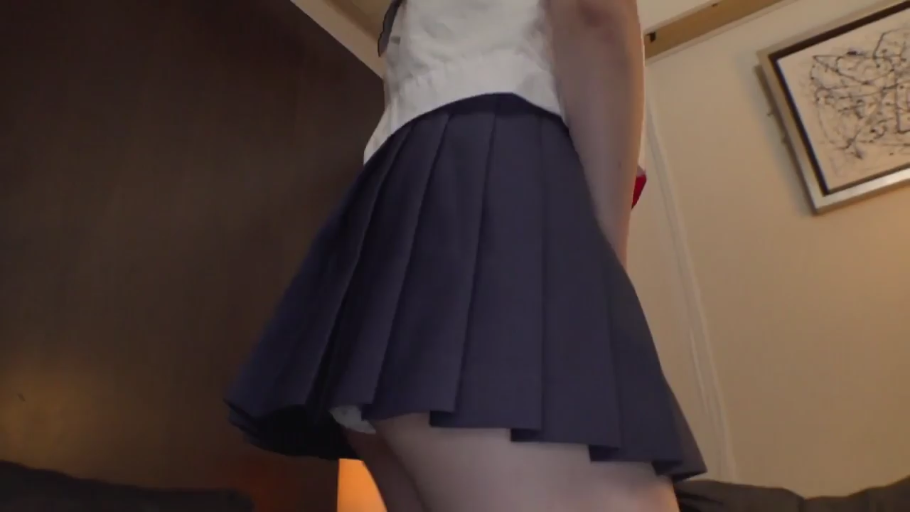 卧室 · 臀部 · 露底 · JK制服 · 低视角 · 站立背身