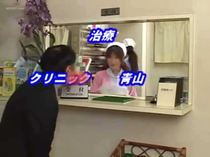 室内 · 脸部 · 全裸 · 马赛克 · 短发 · 揉搓乳房 · 迷离表情 · 躺卧姿