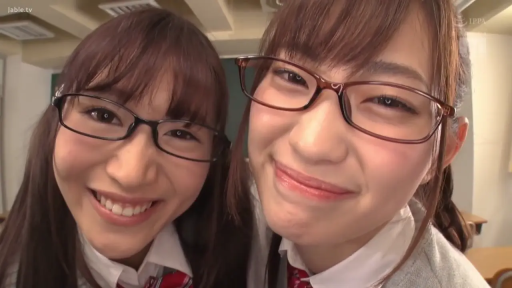 白衬衫 · Classroom · Glasses · Facing the camera · 面部特写 · Smile · 双人合影 · 头部靠拢