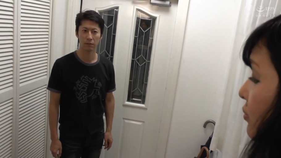 室内 · 专注 · 口交 · 马赛克 · 跪姿 · 项链 · 侧面特写 · 红色内衣