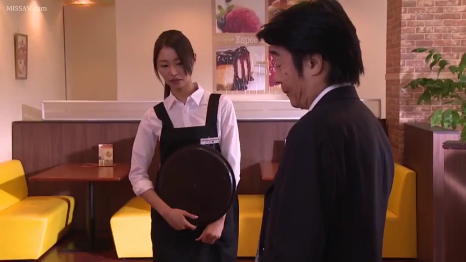 Serious · Stand · 交流 · 餐厅 · 托盘 · Waiter uniform · 日本