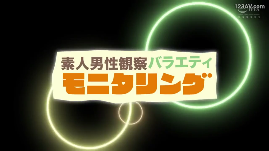 脸部特写 · 微笑 · 注视 · 货架 · 金发 · 商店 · 探头 · 蓝色制服