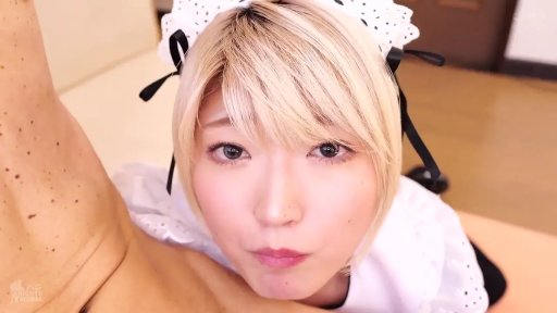 室内 · 俯身 · 脸部特写 · 诱惑 · 女仆装 · 凝视 · 金发 · 发带