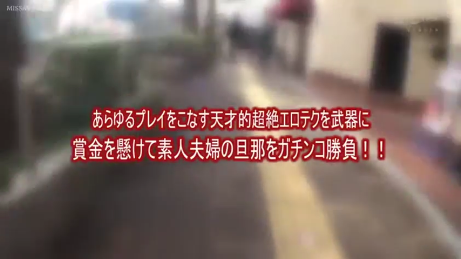 站立 · 严肃 · 办公室 · 手机 · 上半身 · 西装 · 打电话 · 分屏