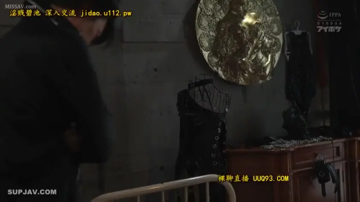 全身 · 性交 · 后入式 · 兔女郎装 · 快感 · 储物柜 · 更衣室