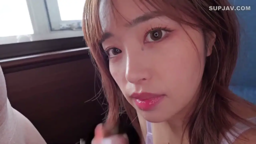 室内 · 顔部のクローズアップ · 迷離 · 注視 · 正面 · 浅色内衣 · 长发美女