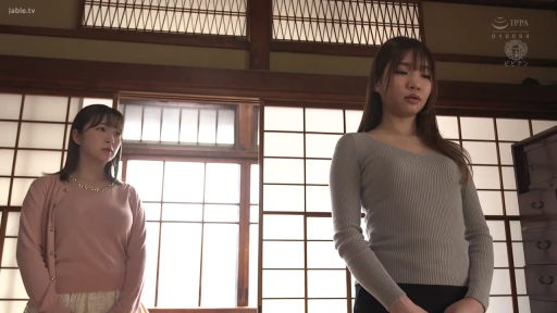 室内 · 严肃 · 站立 · 巨乳 · 半身 · 对话 · 窗帘 · 西装