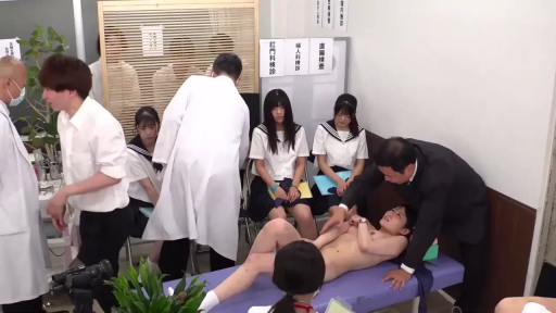 全景 · 仰卧 · 水手服 · 医务室