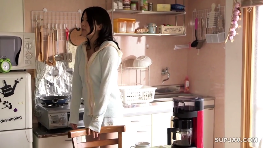 书店 · 胸部 · 猥亵 · 站立 · 羞涩 · 水手服 · 痴汉 · 书架