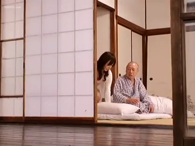 坐姿 · 和室 · 全景 · 自然 · 榻榻米 · 交流 · 老少配 · 浴衣