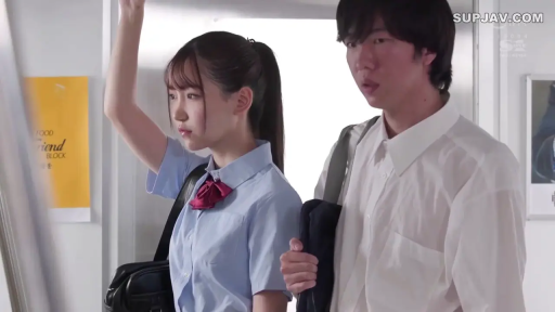 Medium shot · Standing Posture · By Bus · JK Uniform · indifferent · 剧情向 · 电车 · 手拎包