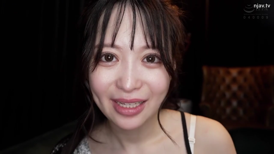 骑乘位 · 性交 · 领结 · 脸部特写 · 床上 · POV视角 · 吐舌