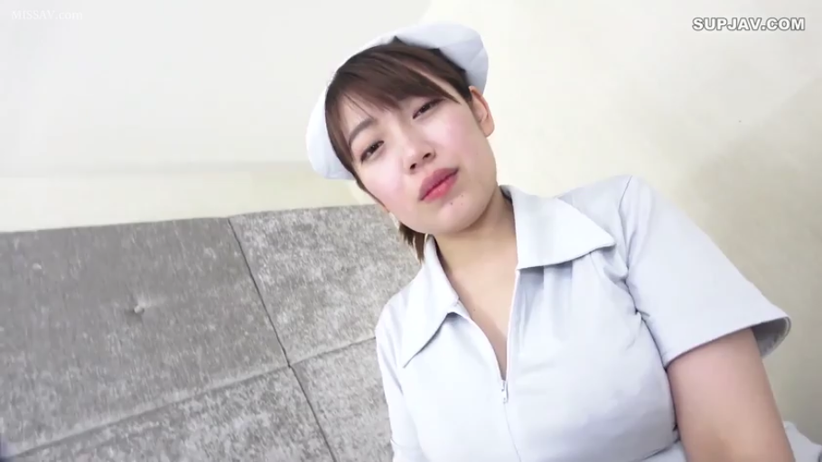 室内 · 坐姿 · 严肃 · 护士帽 · 护士服 · 角色扮演 · POV视角 · 上半身特写