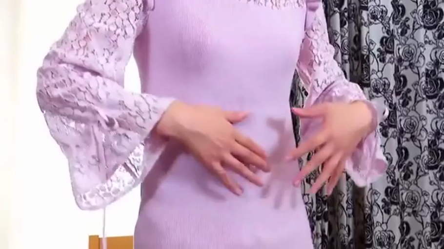 室内 · 站立 · 抚摸 · 窗帘 · 腹部 · 局部 · 紫色蕾丝裙