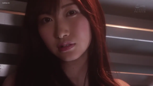 性交 · 卧室 · 陶醉 · 枕头 · 仰卧 · 裸体 · 成人内容 · 身体特写