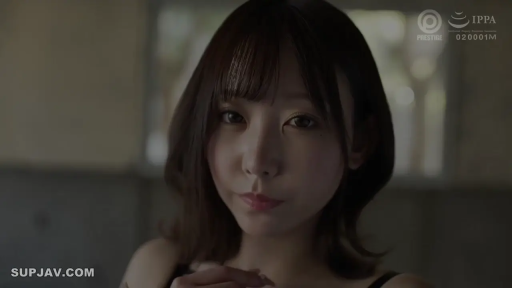 室内 · 面部 · 注视 · 正面 · 吊带 · 清纯风 · 嘟嘴