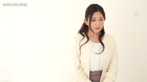 性交 · 胸部 · 办公室 · 巨乳 · 迷离 · 电脑 · 内衣短裙 · 骑乘