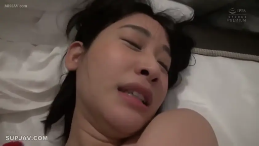 脸部特写 · 卧室 · 陶醉 · 枕头 · 裸体 · 成人内容 · 躺姿 · 正在性交