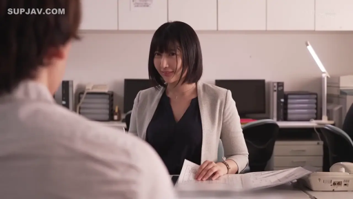 Sitting Posture · 办公室 · Medium shot · Business attire · 文件夹 · OL · Cold and glamorous · Negotiation