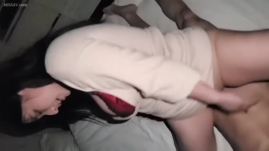 骑乘位 · sexual intercourse · Investment · Bedroom · Male and female · 浅色睡袍