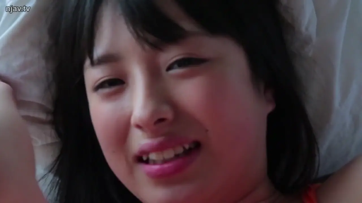 脸部特写 · 卧室 · 枕头 · 仰卧 · 注视 · 亚洲女性 · 红色内衣 · 脸红