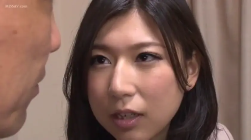 室内 · 面部 · 专注 · 对话 · 对视 · 日常服 · 侧立