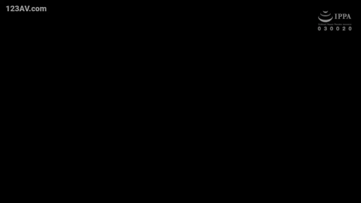 室内 · 全身 · 跪坐 · 忧郁 · 全裸 · 展示 · 胸罩 · 封面合集