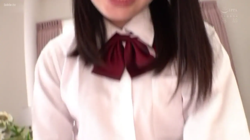 室内 · 制服 · 站姿 · 微笑 · 上半身 · 双马尾 · 对着镜头