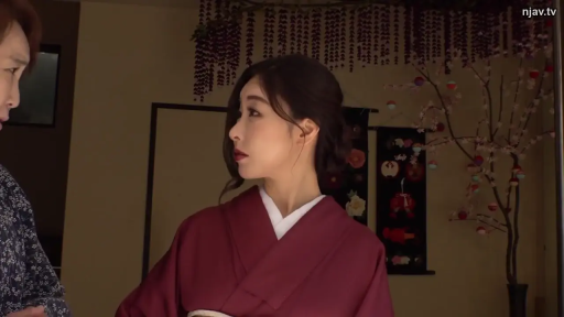 室内 · 胸部 · 护士制服 · 纽扣 · 粉色调