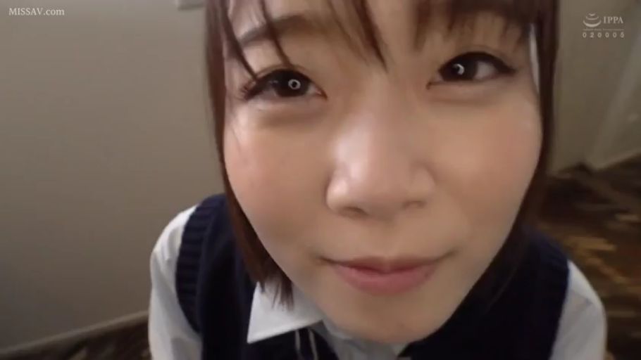 室内 · 俯身 · 脸部特写 · 对视 · POV视角 · JK制服 · 平淡