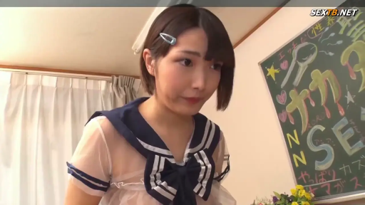 Grievance · Role-playing · Stand · 特写 · Stare · 黑板 · 教室内 · 透视水手服